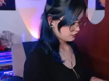 Chaturbate Live Sex Cam of raventh_