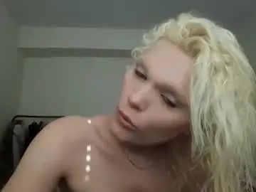 Chaturbate Best live sex cam show of annamarrie777