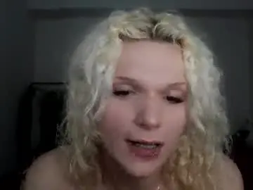 Chaturbate Watch Live Sex Cams of annamarrie777