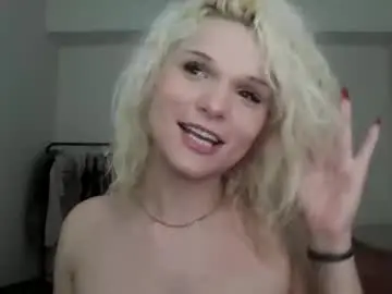 Chaturbate Live Sex Cam of annamarrie777