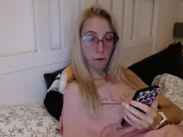Chaturbate Sex Chat of barelylegalblondy