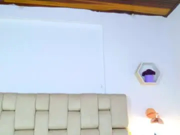 Chaturbate Nude Webcam of bella_wiild