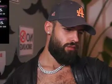 Chaturbate Live Porn of hairyrobxxx