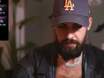 Chaturbate Private Sex Chat of hairyrobxxx