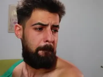 Chaturbate Free Live Porn of hairyrobxxx