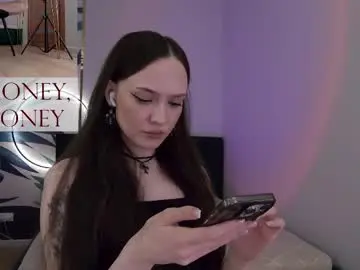 Chaturbate Free Porn Cam of sirenaswhisper
