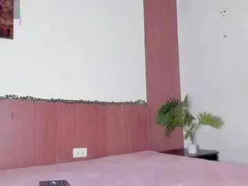 Chaturbate Best live sex cam show of daisytaylor_