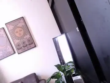Chaturbate Best live sex cam show of elenna_snow