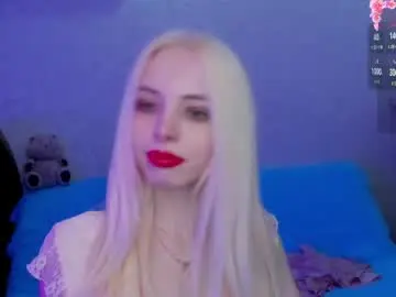 Chaturbate Live Sex Cam of empress_ki