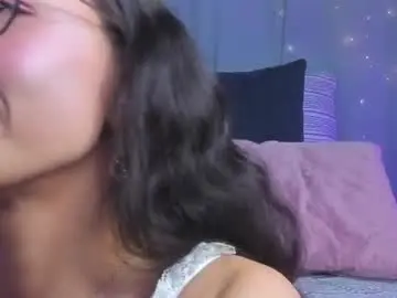 Chaturbate Best live sex cam show of giia_bloom