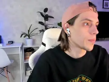Chaturbate Watch Live Sex Cams of issstomin