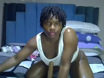 Chaturbate Live Sex Cam of melanin_moon