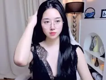 Chaturbate Live Sex Cam of miu99999