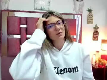 Chaturbate Live Sex Cam of sofy_bonnet