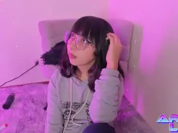 Chaturbate Nude Webcam of arya_line