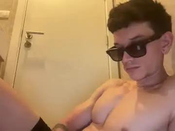 Chaturbate Sex Cam of dirtyprettyboi