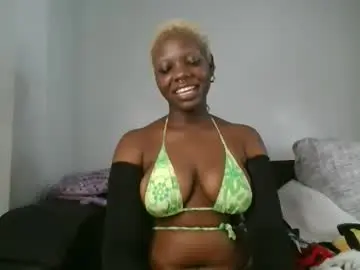 Chaturbate Best live sex cam show of drip_doll_