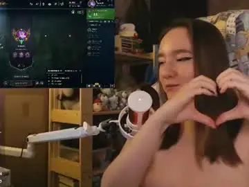 Chaturbate Sex Chat of moonlish_siren