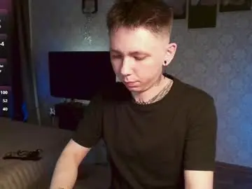 Chaturbate Watch Live Sex Cams of emveeboy96
