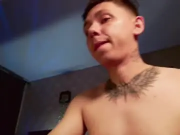 Chaturbate Live Sex Cam of emveeboy96