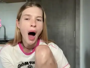 Chaturbate Nude Webcam of pussymoneywet