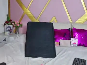 Chaturbate Sex Cam of shellbydior