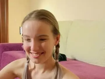 Chaturbate Watch Live Sex Cams of tashinapetitto