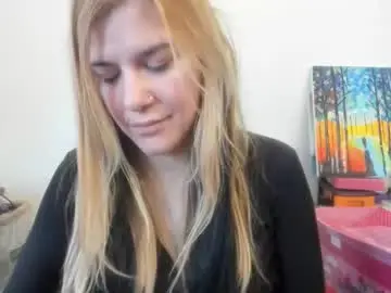 Chaturbate Free Porn Cam of artsyandcraftsy_