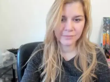 Chaturbate Free Porn Cam of artsyandcraftsy_