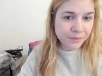 Chaturbate Live Sex of artsyandcraftsy_