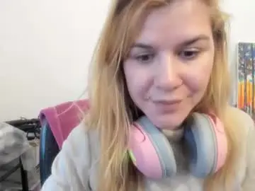 Chaturbate Best Webcam of artsyandcraftsy_