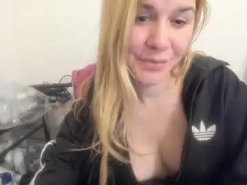 Chaturbate Adult Video Chat of artsyandcraftsy_