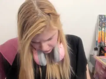 Chaturbate Watch Live Sex Cams of artsyandcraftsy_