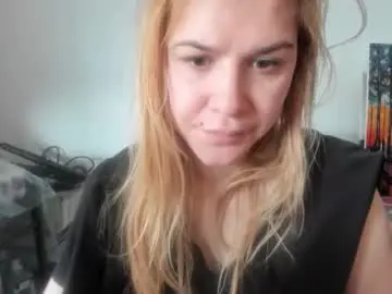 Chaturbate Sex Chat of artsyandcraftsy_