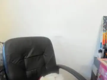 Chaturbate Live Porn of artsyandcraftsy_