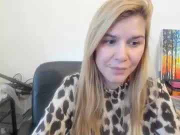 Chaturbate Watch Live Sex Cams of artsyandcraftsy_