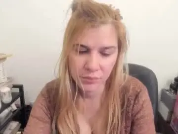 Chaturbate Sex Chat of artsyandcraftsy_