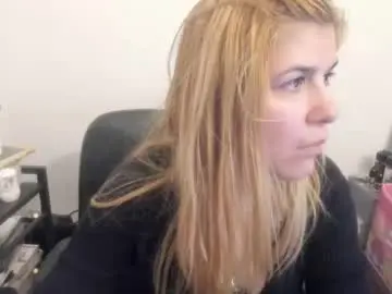 Chaturbate Sex Chat of artsyandcraftsy_