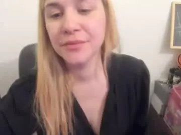 Chaturbate Live Porn of artsyandcraftsy_