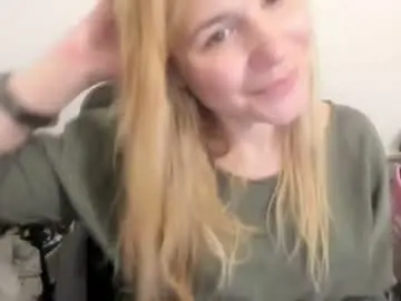 Chaturbate Sex Chat of artsyandcraftsy_