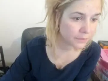 Chaturbate Watch Live Sex Cams of artsyandcraftsy_