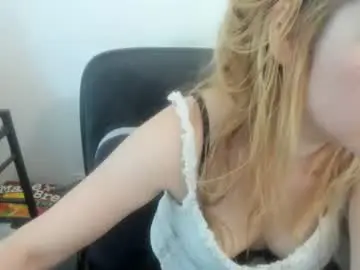 Chaturbate Adult Webcams of artsyandcraftsy_