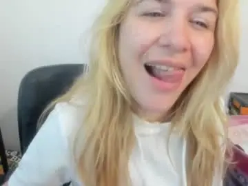 Chaturbate Adult Webcam of artsyandcraftsy_