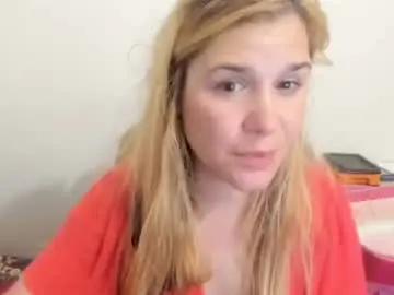 Chaturbate Live Sex of artsyandcraftsy_