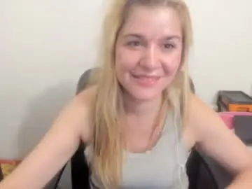Chaturbate Free Live Porn of artsyandcraftsy_