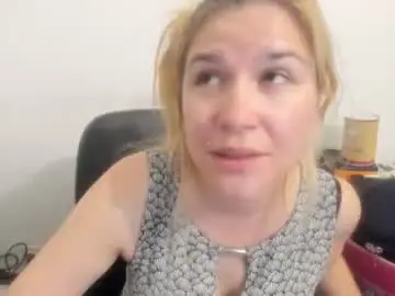 Chaturbate Sex Chat of artsyandcraftsy_