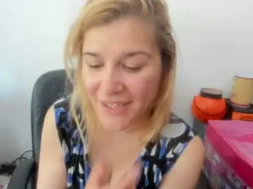 Chaturbate Adult Video Chat of artsyandcraftsy_