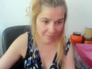Chaturbate Adult Webcams of artsyandcraftsy_