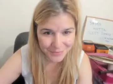 Chaturbate Best Webcam of artsyandcraftsy_