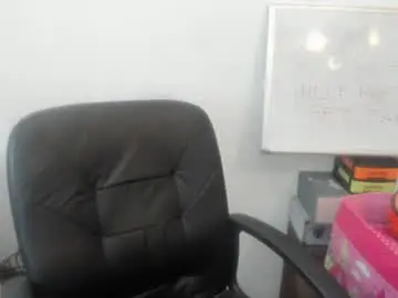 Chaturbate Adult Video Chat of artsyandcraftsy_
